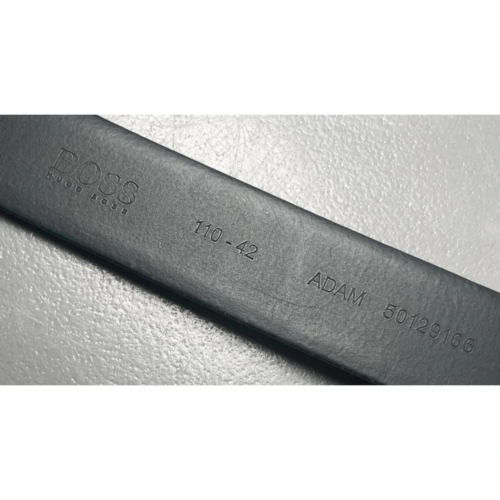 Hugo Boss Men's Black Leather Dress Belt Size 44‎